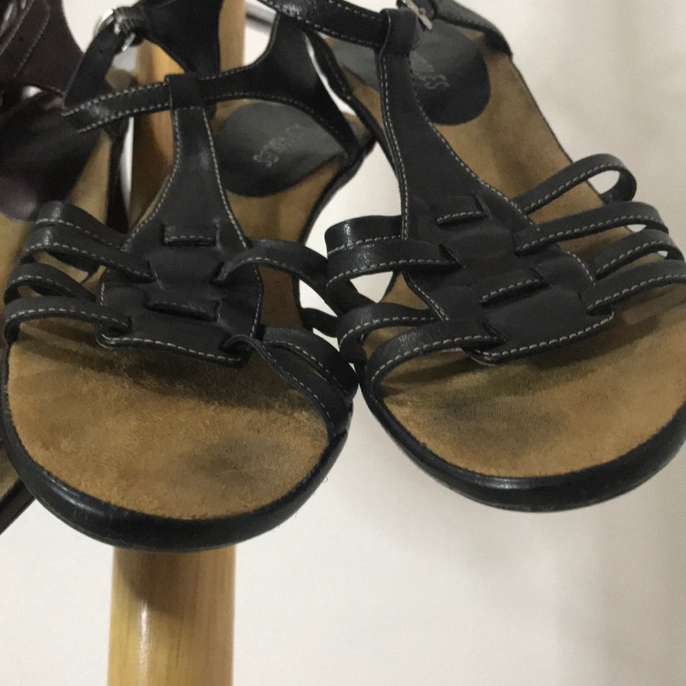 Aerosoles Heels Leather Diversify 7M Sandals Two Pairs - Picture 15 of 16